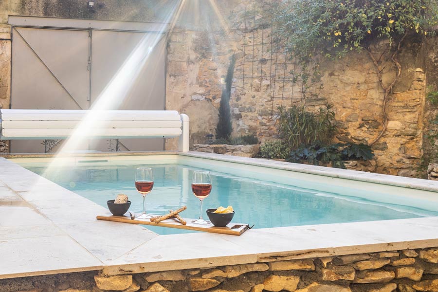 espace_piscines30_construction_piscine_apero_pierres_e_800px_1200px