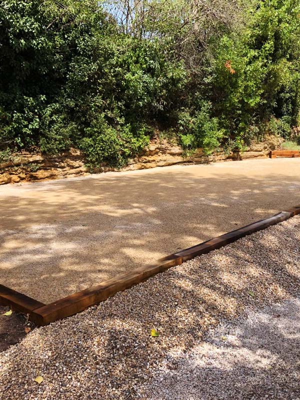 Espace piscines et jardins : aménagement jardin, terrain de pétanque