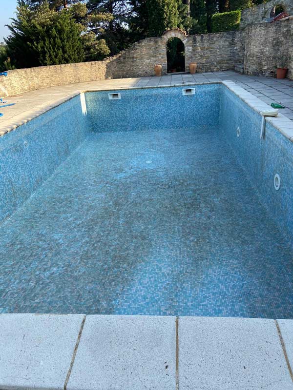 espacejardins30_nettoyage_piscine_gauj_c_600px_800px