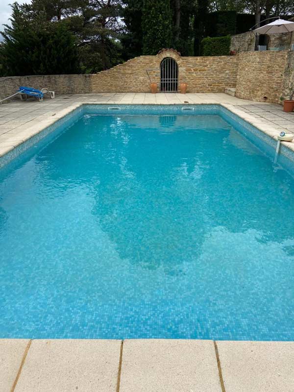 espacejardins30_nettoyage_piscine_gauj_d_600px_800px