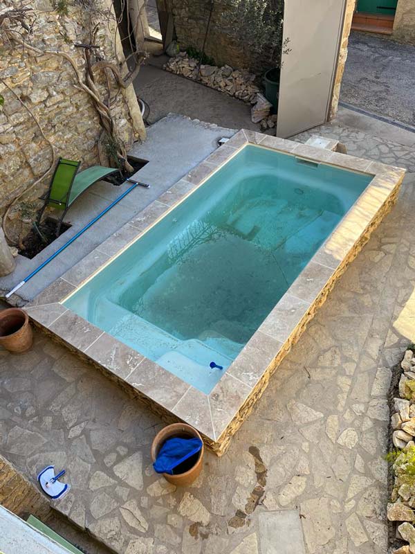 espacepiscines30_construction_piscine_connaux_p_600px_800px