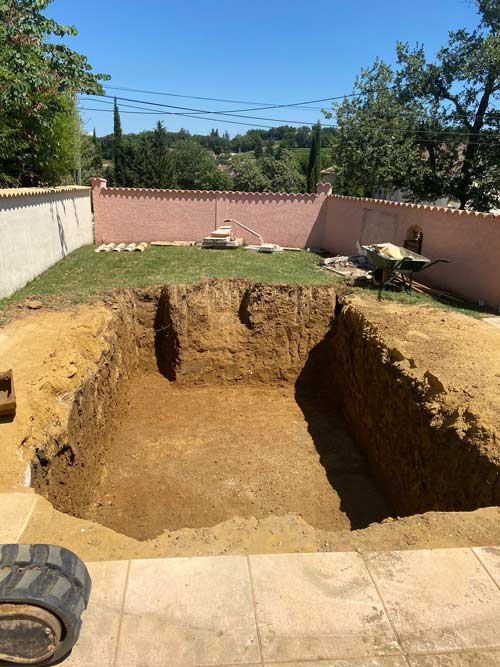 espacepiscines30_construction_piscine_st_paulet_caisson_a_500px_667px