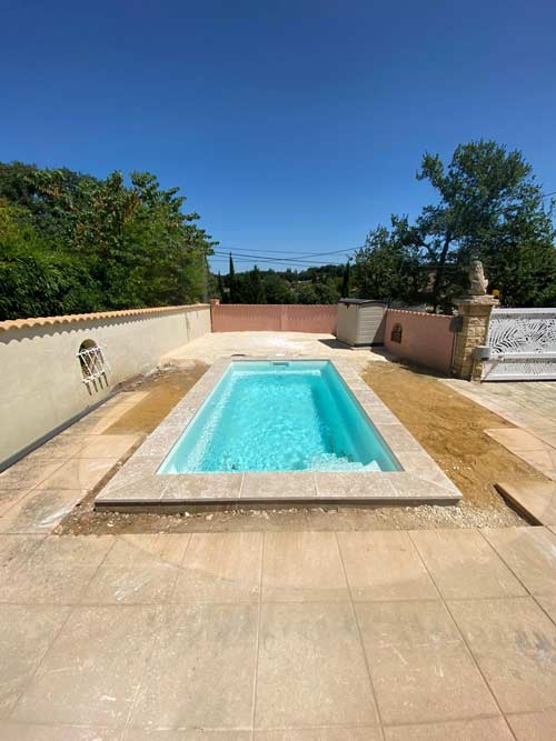espacepiscines30_construction_piscine_st_paulet_caisson_e_500px_667px