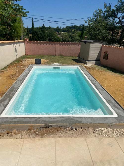 espacepiscines30_construction_piscine_st_paulet_caisson_a_500px_667px