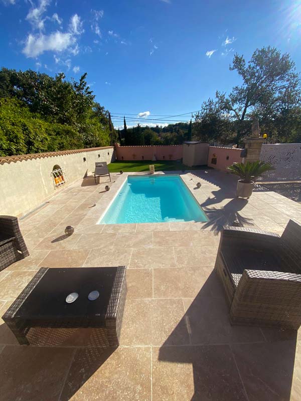espacepiscines30_construction_piscine_st_paulet_caisson_h_600px_800px