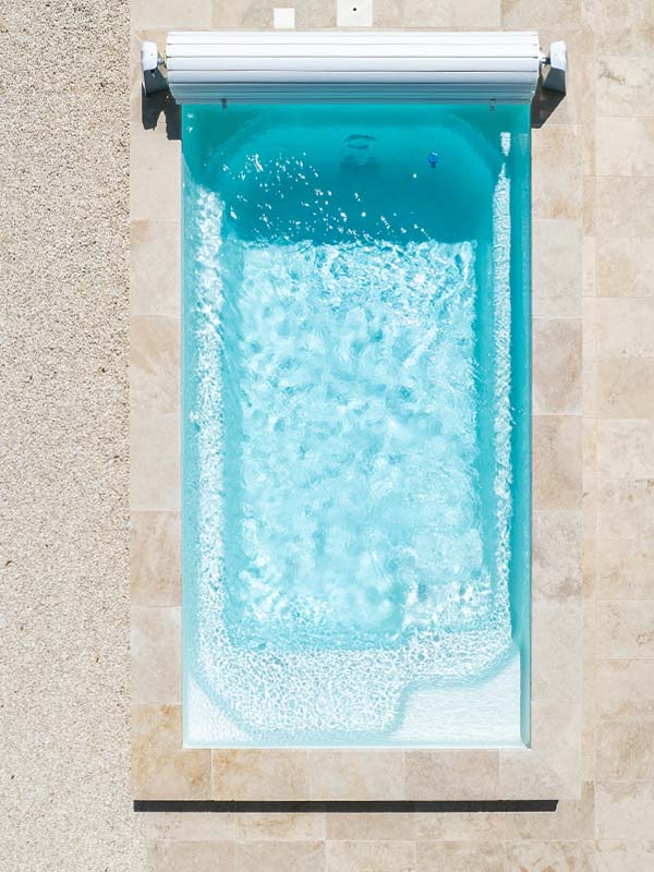 Espace piscines et jardins : piscine apéro